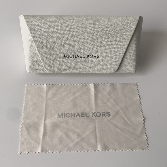 Michael Kors Sunglasses Case and Cloth Like New - Picture 5 of 6